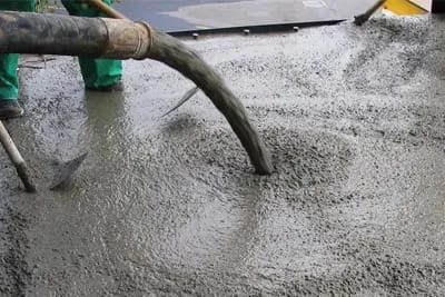 Concreto industrial e comercial